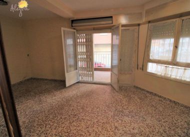 Apartments in Torrevieja (Costa Blanca), buy cheap - 114 900 [72763] 8
