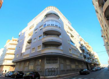 Apartments in Torrevieja (Costa Blanca), buy cheap - 125 000 [72753] 1