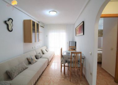 Apartments in Torrevieja (Costa Blanca), buy cheap - 66 900 [72729] 3