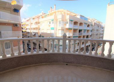 Apartments in Torrevieja (Costa Blanca), buy cheap - 129 900 [72684] 9