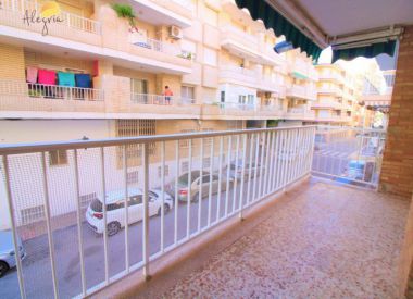 Apartments in Torrevieja (Costa Blanca), buy cheap - 102 000 [72664] 3