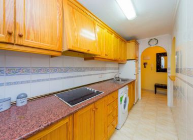 Apartments in Torrevieja (Costa Blanca), buy cheap - 87 900 [72658] 10