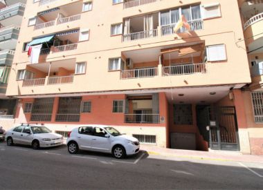 Apartments in Torrevieja (Costa Blanca), buy cheap - 75 000 [72650] 2