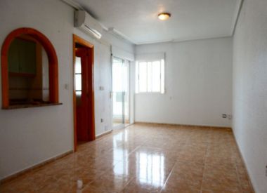 Apartments in Torrevieja (Costa Blanca), buy cheap - 75 900 [72644] 2