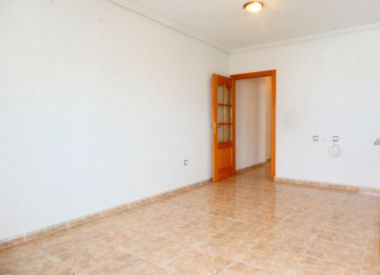Apartments in Torrevieja (Costa Blanca), buy cheap - 75 900 [72644] 3