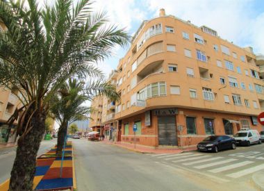 Apartments in Torrevieja (Costa Blanca), buy cheap - 76 900 [72630] 1