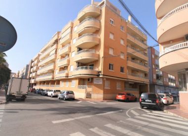 Apartments in Torrevieja (Costa Blanca), buy cheap - 103 000 [72625] 1