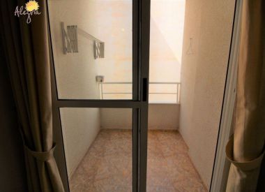 Apartments in Torrevieja (Costa Blanca), buy cheap - 62 000 [72614] 6