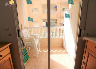 Apartments in Torrevieja (Costa Blanca), buy cheap - 68 900 [72607] 5