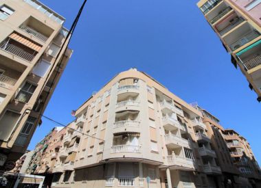 Apartments in Torrevieja (Costa Blanca), buy cheap - 67 900 [72596] 1