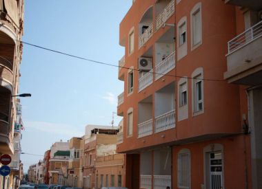 Apartments in Torrevieja (Costa Blanca), buy cheap - 72 000 [72578] 1