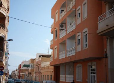 Apartments in Torrevieja (Costa Blanca), buy cheap - 72 000 [72578] 2