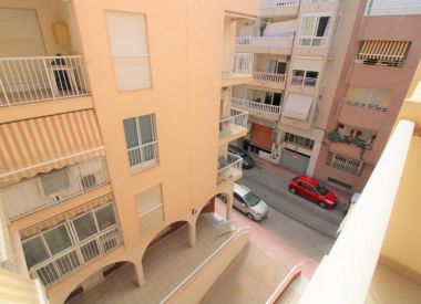 Apartments in Torrevieja (Costa Blanca), buy cheap - 56 900 [72545] 1