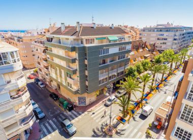 Apartments in Torrevieja (Costa Blanca), buy cheap - 87 900 [72506] 1