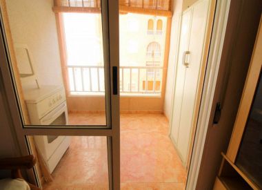 Apartments in Torrevieja (Costa Blanca), buy cheap - 64 900 [72501] 6