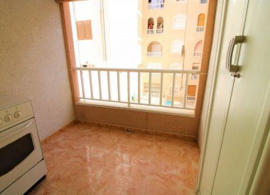 Apartments in Torrevieja (Costa Blanca), buy cheap - 64 900 [72501] 7