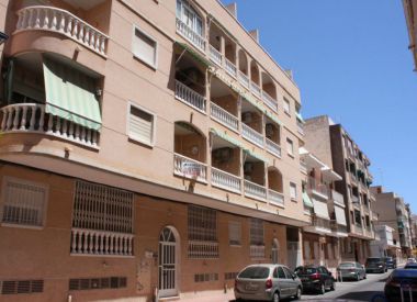 Apartments in Torrevieja (Costa Blanca), buy cheap - 67 000 [72502] 1