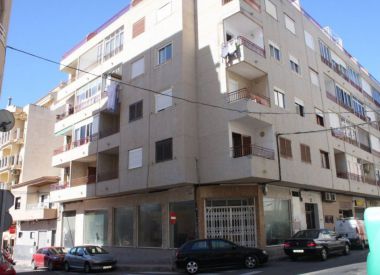 Apartments in Torrevieja (Costa Blanca), buy cheap - 58 000 [72462] 1