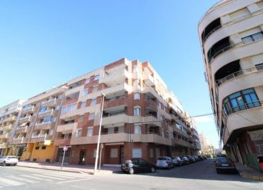 Apartments in Torrevieja (Costa Blanca), buy cheap - 86 900 [72463] 1