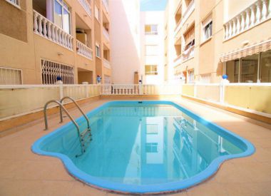 Apartments in Torrevieja (Costa Blanca), buy cheap - 85 000 [72459] 1