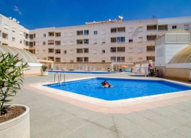 Apartments in Torrevieja (Costa Blanca), buy cheap - 58 900 [72437] 1