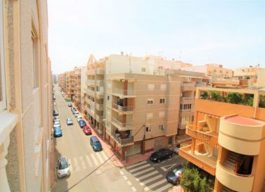 Apartments in Torrevieja (Costa Blanca), buy cheap - 64 900 [72430] 9