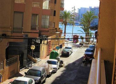 Apartments in Torrevieja (Costa Blanca), buy cheap - 95 900 [72417] 1