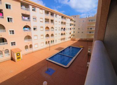 Apartments in Torrevieja (Costa Blanca), buy cheap - 72 900 [72409] 1