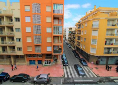 Apartments in Torrevieja (Costa Blanca), buy cheap - 96 900 [72394] 10