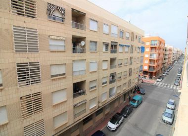 Apartments in Torrevieja (Costa Blanca), buy cheap - 82 000 [72389] 7