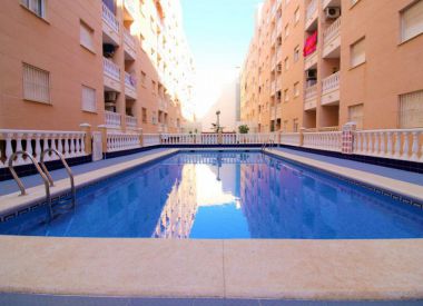 Apartments in Torrevieja (Costa Blanca), buy cheap - 87 900 [72379] 1