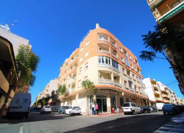 Apartments in Torrevieja (Costa Blanca), buy cheap - 114 900 [72364] 2