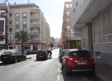 Apartments in Torrevieja (Costa Blanca), buy cheap - 88 000 [72343] 3