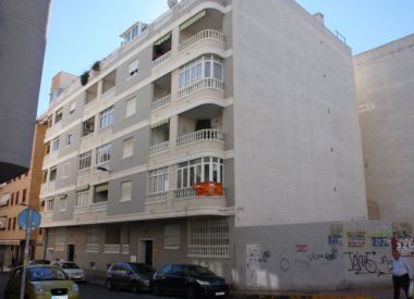 Apartments in Torrevieja (Costa Blanca), buy cheap - 80 000 [72333] 1