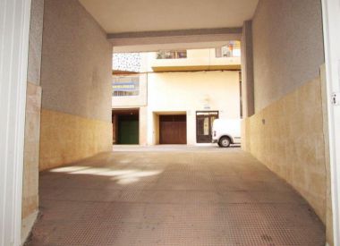 Commercial property in Torrevieja (Costa Blanca), buy cheap - 6 900 [72906] 6