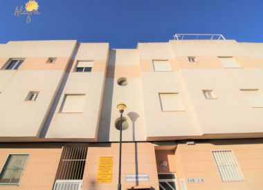 Apartments in Torrevieja (Costa Blanca), buy cheap - 62 900 [72900] 2