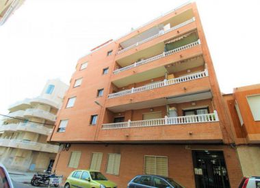 Apartments in Torrevieja (Costa Blanca), buy cheap - 45 000 [72825] 1